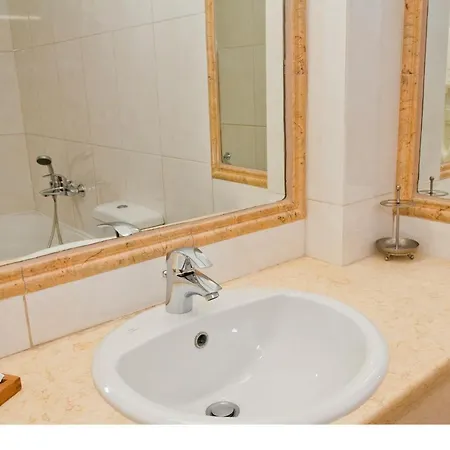 ماتينا