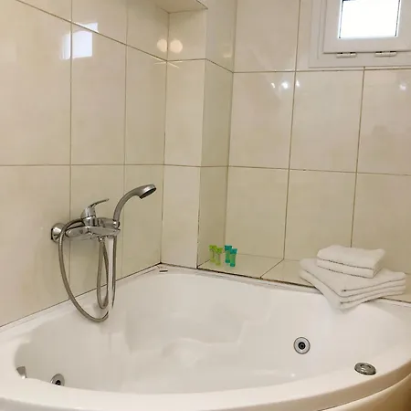 ماتينا